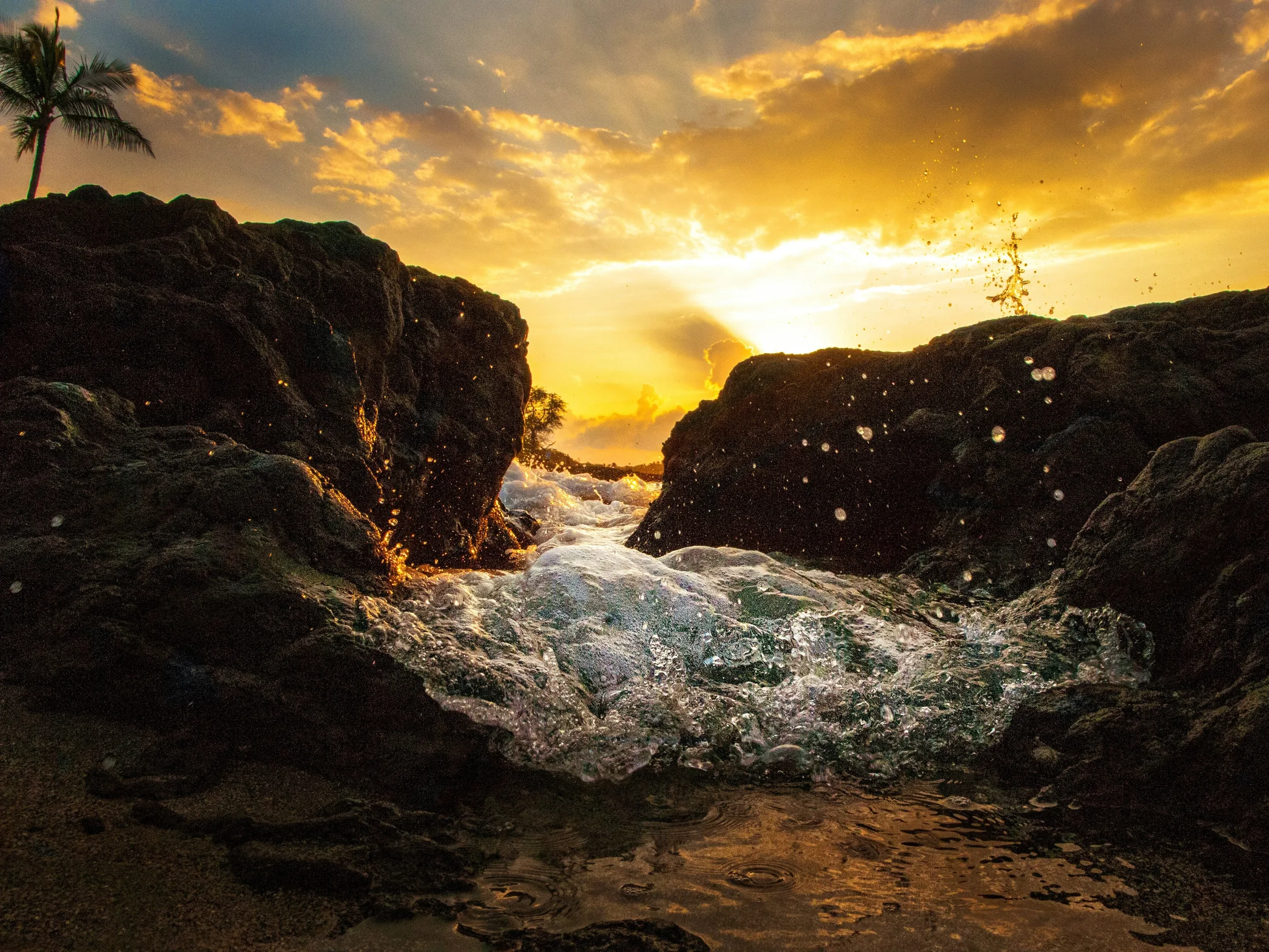 Hawaiʻi (Big Island) homepage hero image 01